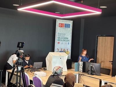 media-libraryEZq6Jx