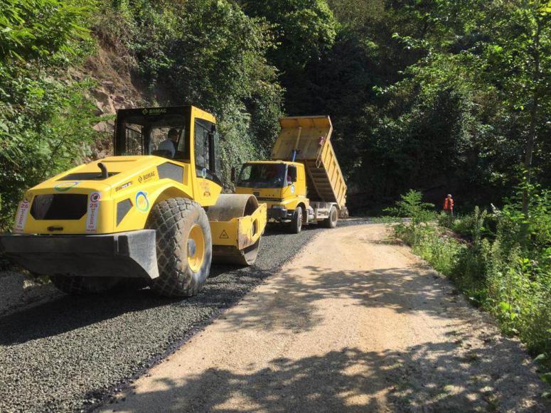 PERŞEMBE VE FATSA İLÇELERİNİN BEKLEDİĞİ YOL ASFALTLA BULUŞUYOR