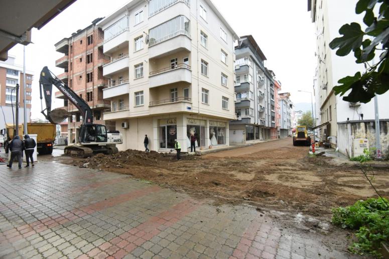 ŞEHRİN ALTYAPISI SİL BAŞTAN YENİLENİYOR
