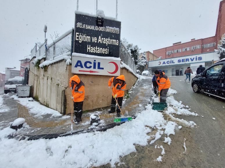 ALTINORDU TÜM EKİPLERİ İLE 7/24 GÖREV BAŞINDA