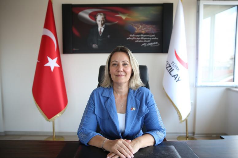 TÜRK KIZILAY'IN BAŞARILI KADIN BAŞKANI