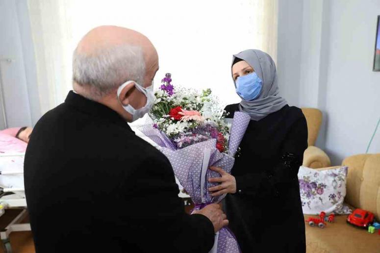 YILIN ANNESİ DERYA GÖK
